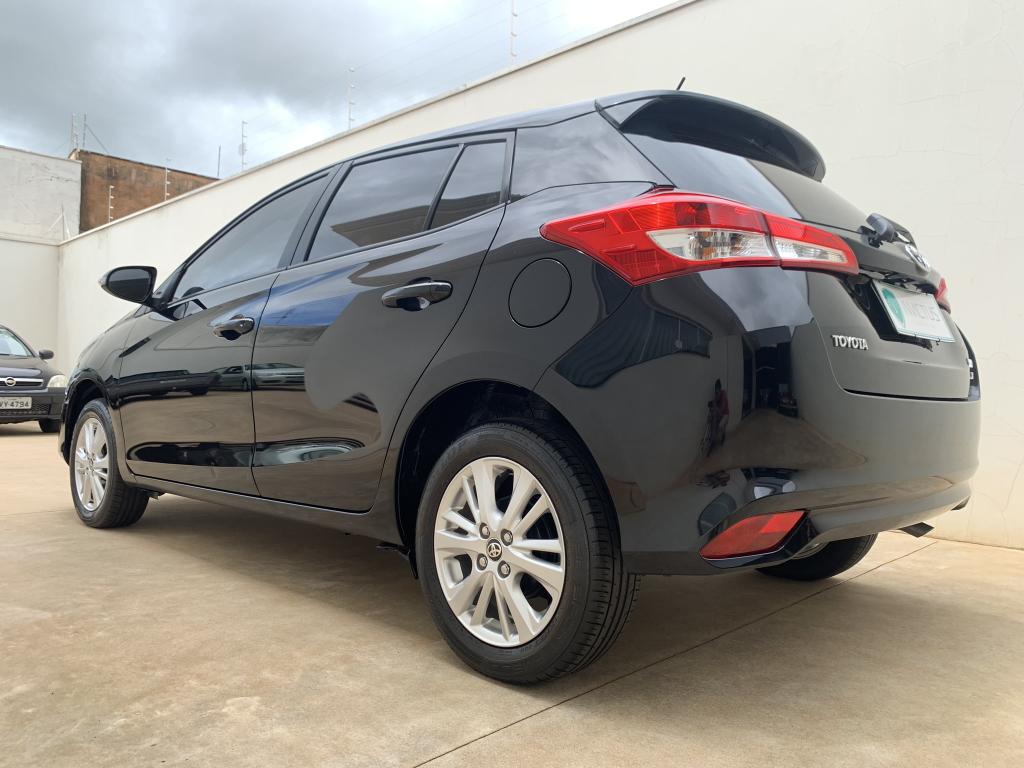 TOYOTA Yaris Hatch - Foto
