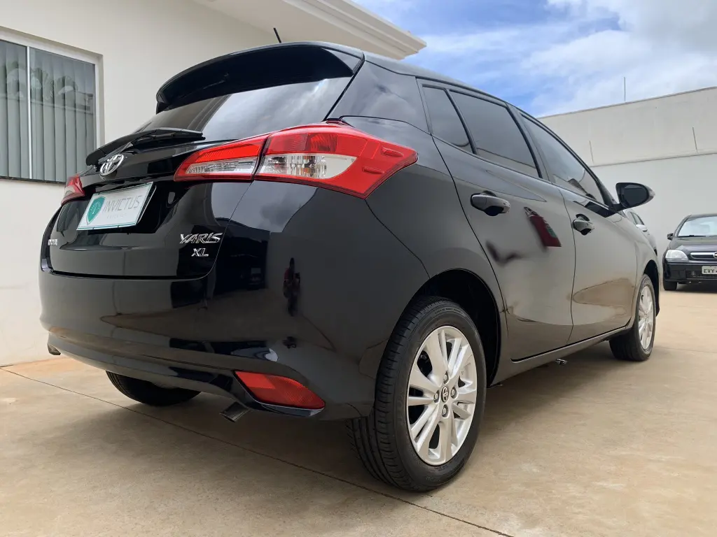 TOYOTA Yaris Hatch - Foto