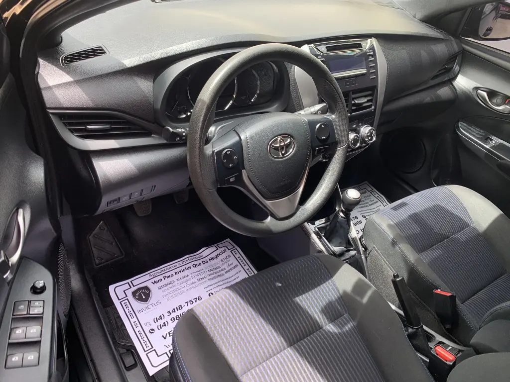 TOYOTA Yaris Hatch - Foto