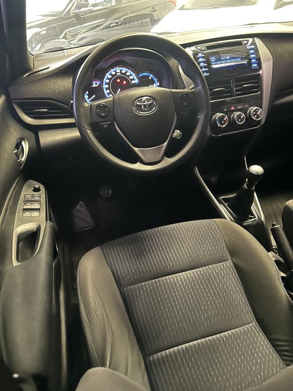 TOYOTA Yaris Hatch - Foto