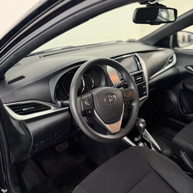 TOYOTA Yaris Hatch - Foto