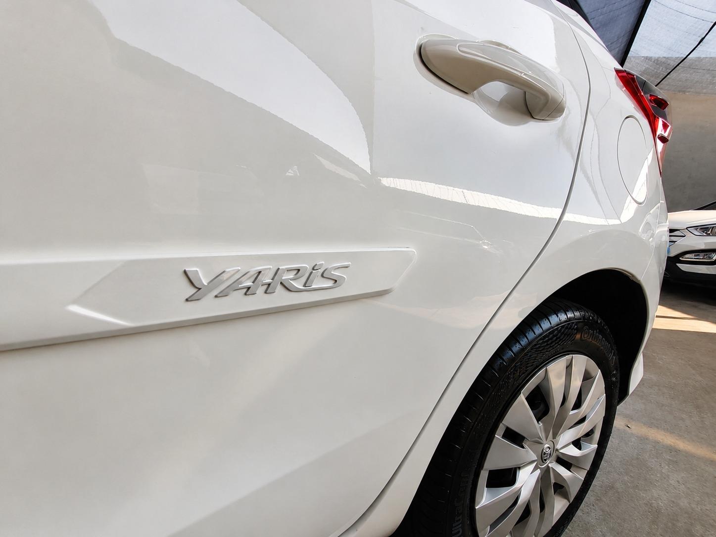 TOYOTA Yaris Hatch - Foto