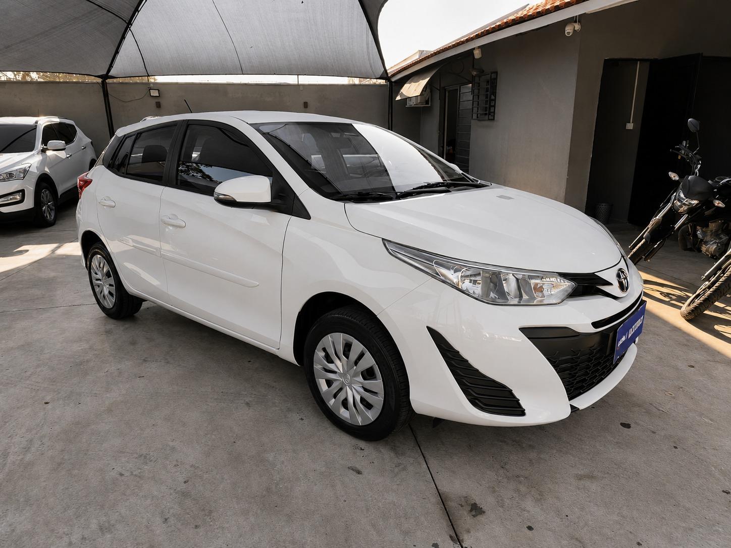 TOYOTA Yaris Hatch - Foto