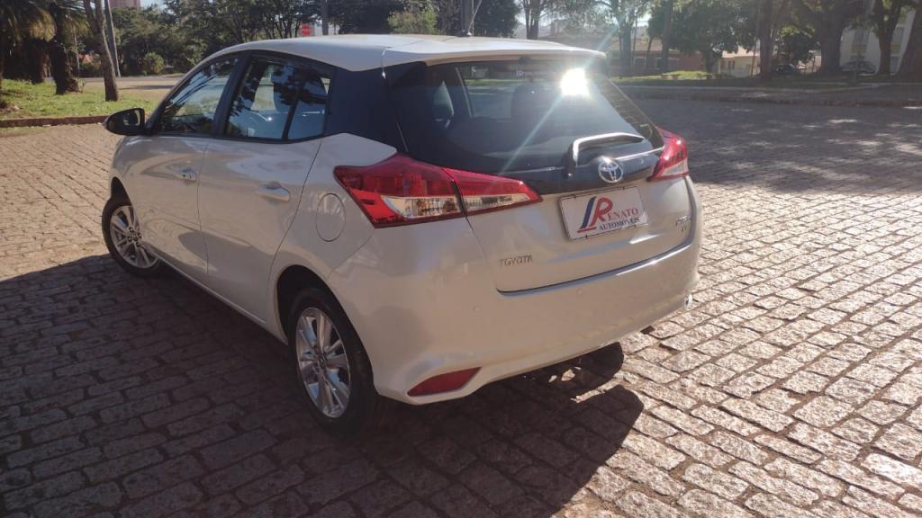 TOYOTA Yaris Hatch - Foto