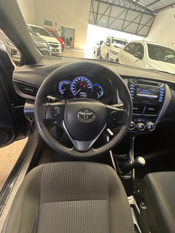 TOYOTA Yaris Hatch - Foto