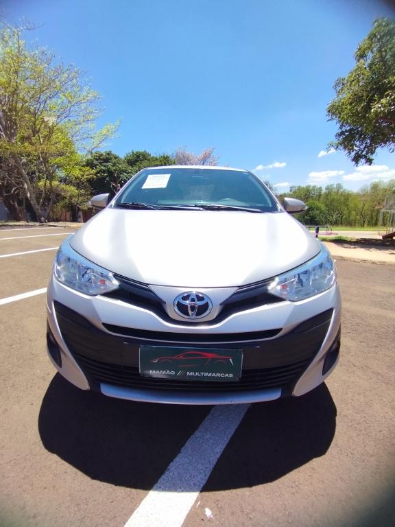 TOYOTA Yaris Sedan - Foto