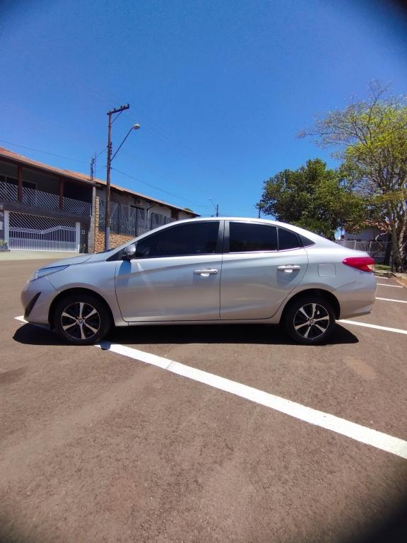 TOYOTA Yaris Sedan - Foto