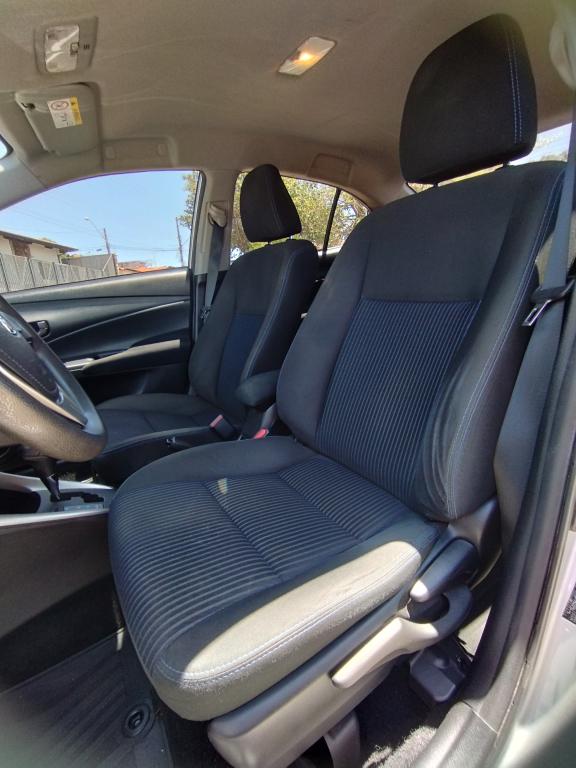 TOYOTA Yaris Sedan - Foto