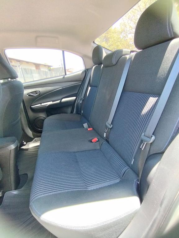 TOYOTA Yaris Sedan - Foto