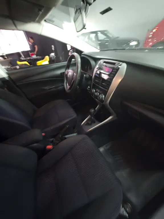 TOYOTA Yaris Sedan - Foto