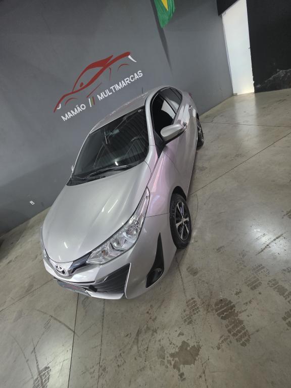 TOYOTA Yaris Sedan - Foto