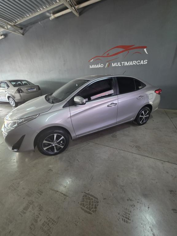 TOYOTA Yaris Sedan - Foto
