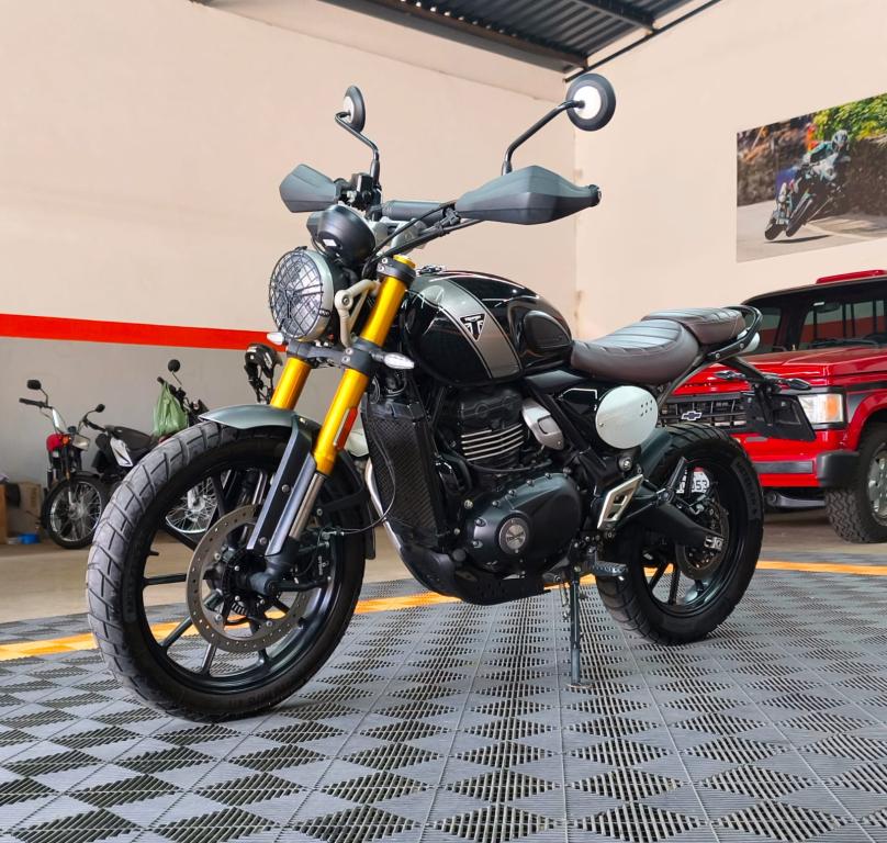 TRIUMPH Scrambler 400X - Foto