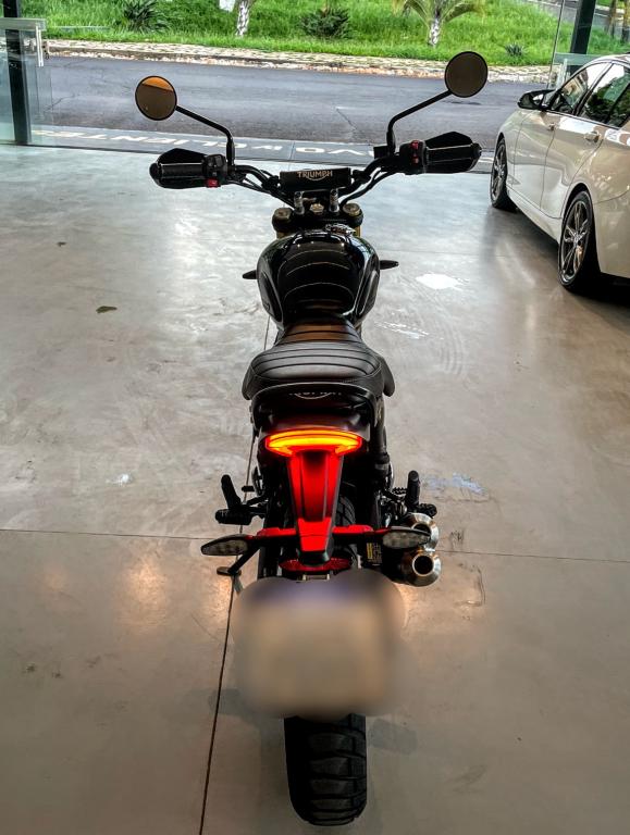 TRIUMPH Scrambler 400X - Foto