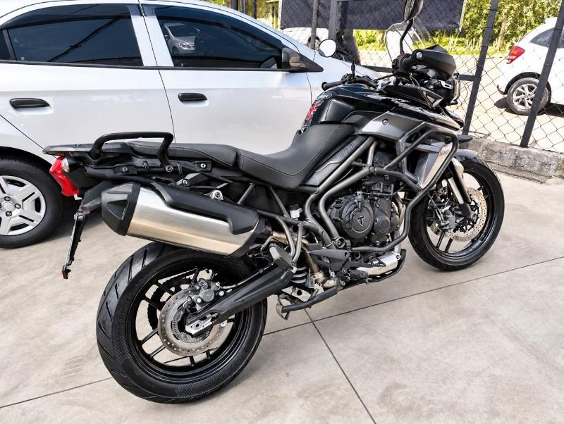 TRIUMPH Tiger 800 - Foto