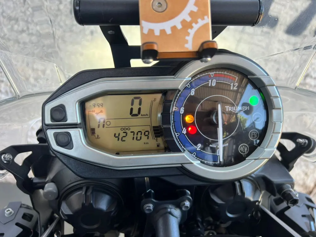 TRIUMPH Tiger 800 - Foto