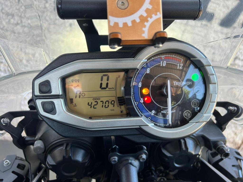 TRIUMPH Tiger 800 - Foto