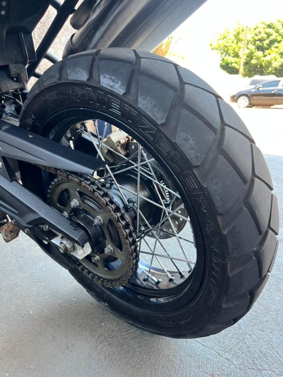 TRIUMPH Tiger 800 - Foto