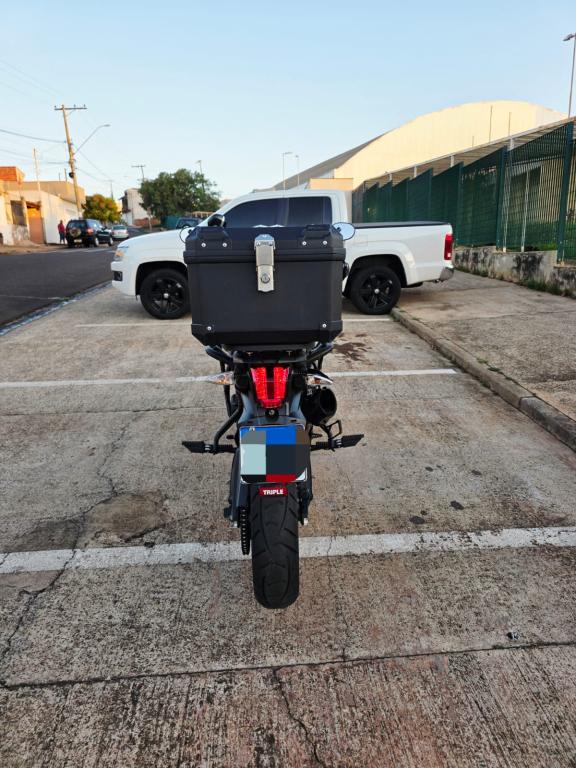 TRIUMPH Tiger 800 - Foto