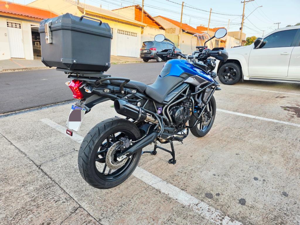 TRIUMPH Tiger 800 - Foto