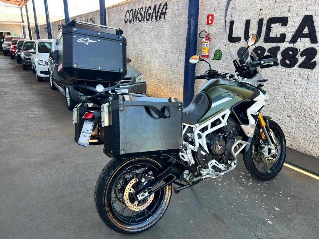 TRIUMPH Tiger 900 - Foto