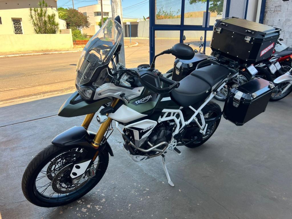 TRIUMPH Tiger 900 - Foto
