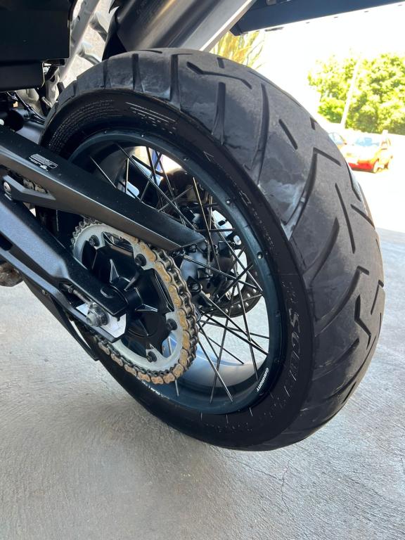 TRIUMPH Tiger 900 - Foto