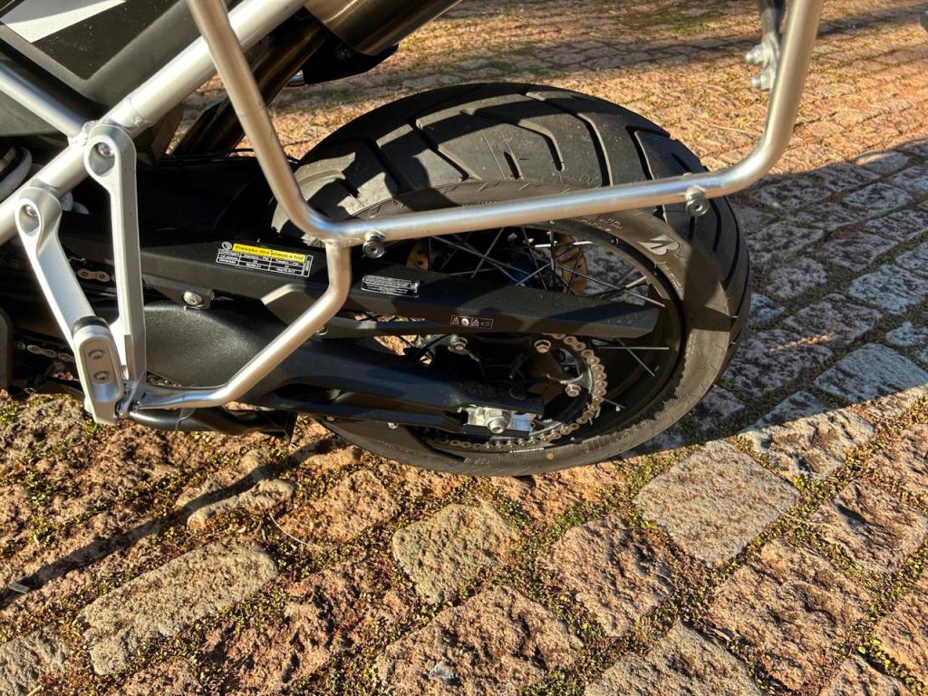 TRIUMPH Tiger 900 - Foto