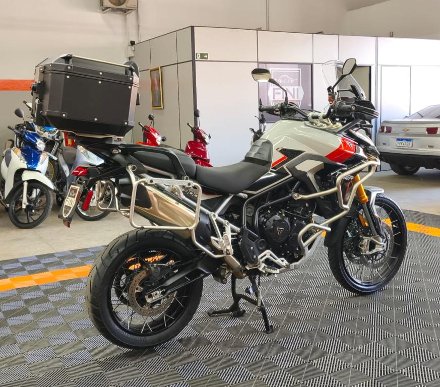 TRIUMPH Tiger 900 - Foto