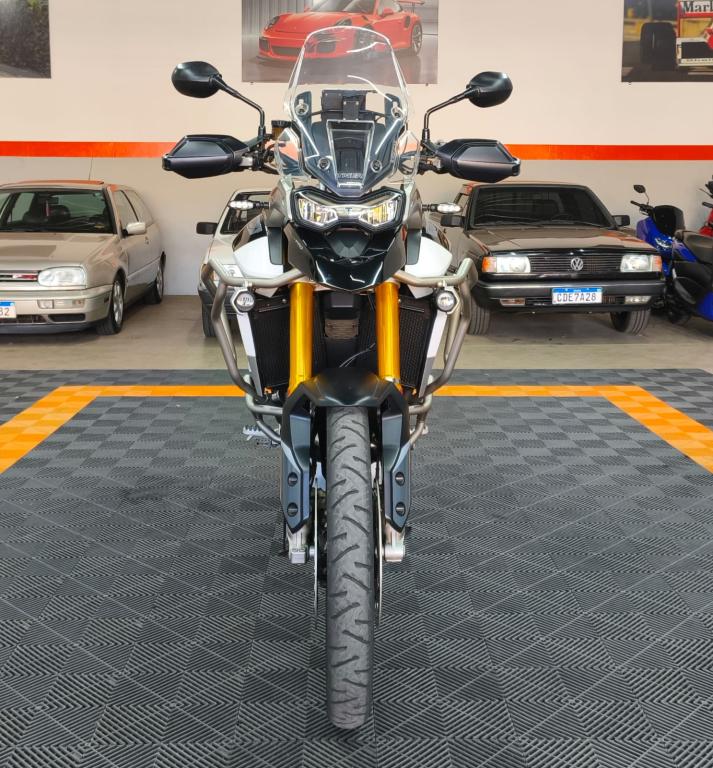 TRIUMPH Tiger 900 - Foto