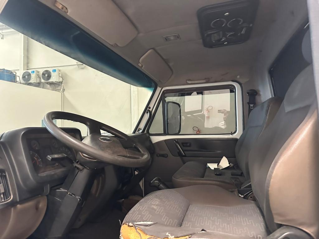 VOLKSWAGEN 5-150 - Foto