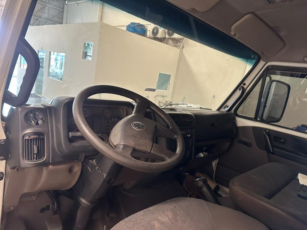 VOLKSWAGEN 5-150 - Foto