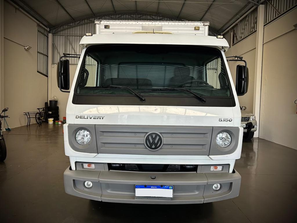 VOLKSWAGEN 5-150 - Foto