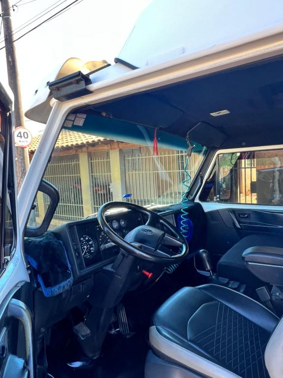 VOLKSWAGEN 8-140 - Foto