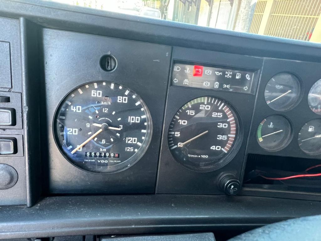 VOLKSWAGEN 8-140 - Foto