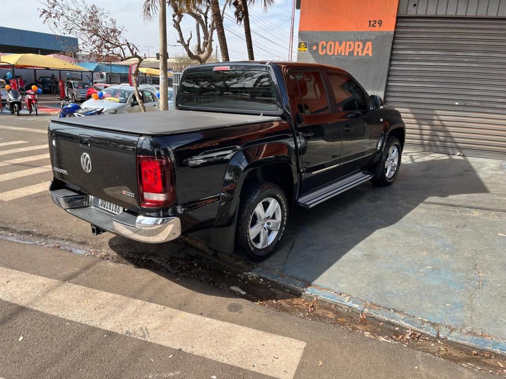 VOLKSWAGEN Amarok - Foto