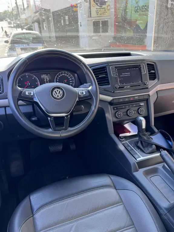 VOLKSWAGEN Amarok - Foto