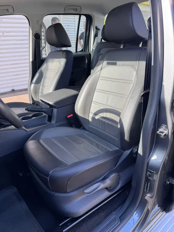 VOLKSWAGEN Amarok - Foto