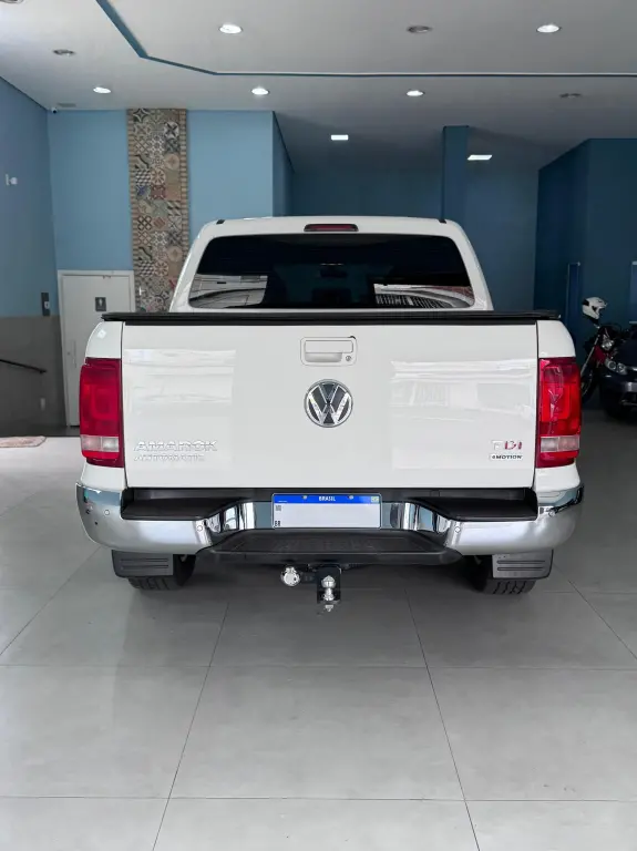 VOLKSWAGEN Amarok - Foto