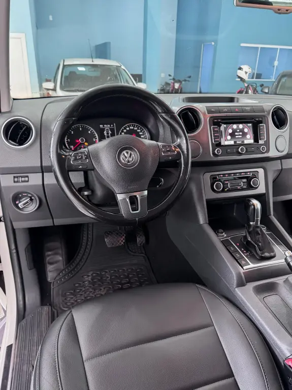 VOLKSWAGEN Amarok - Foto