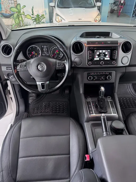 VOLKSWAGEN Amarok - Foto