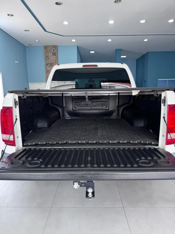 VOLKSWAGEN Amarok - Foto