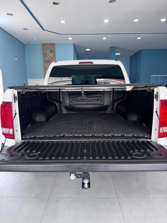 VOLKSWAGEN Amarok - Foto