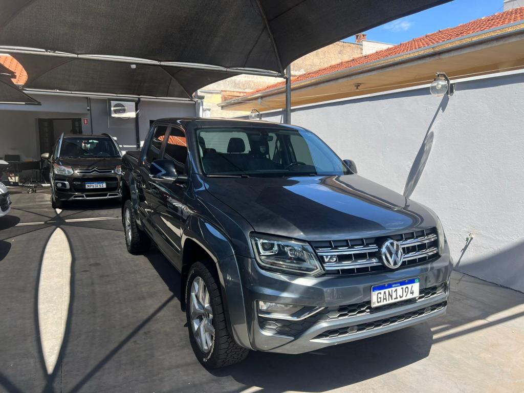 VOLKSWAGEN Amarok