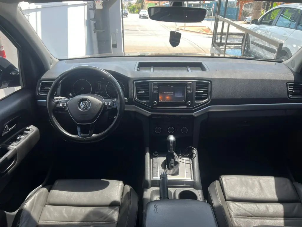 VOLKSWAGEN Amarok - Foto