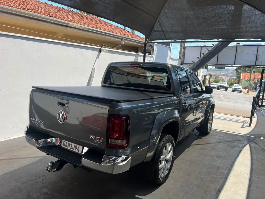 VOLKSWAGEN Amarok - Foto