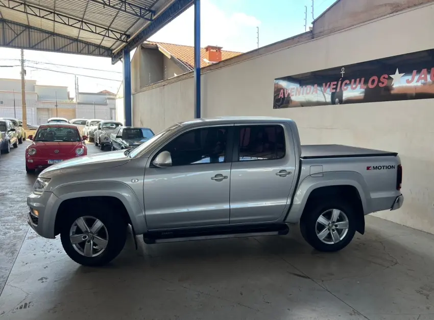VOLKSWAGEN Amarok - Foto