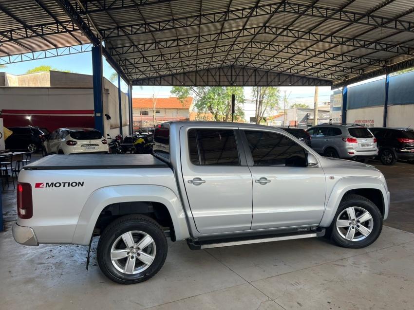 VOLKSWAGEN Amarok - Foto