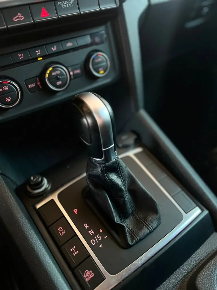 VOLKSWAGEN Amarok - Foto