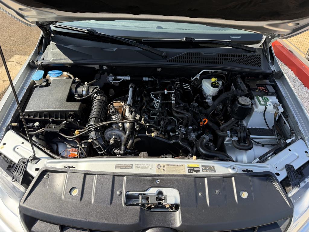 VOLKSWAGEN Amarok - Foto
